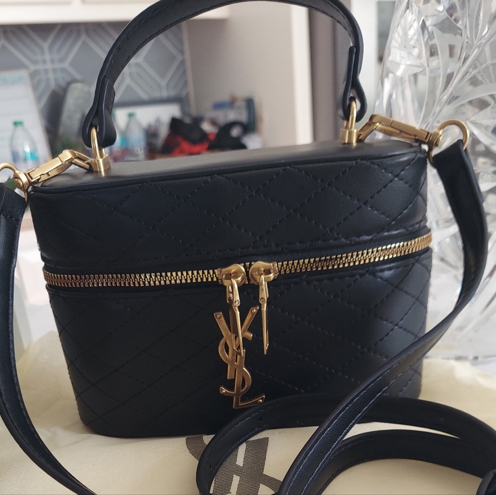 YSL Beauty Prestige Vanity Case